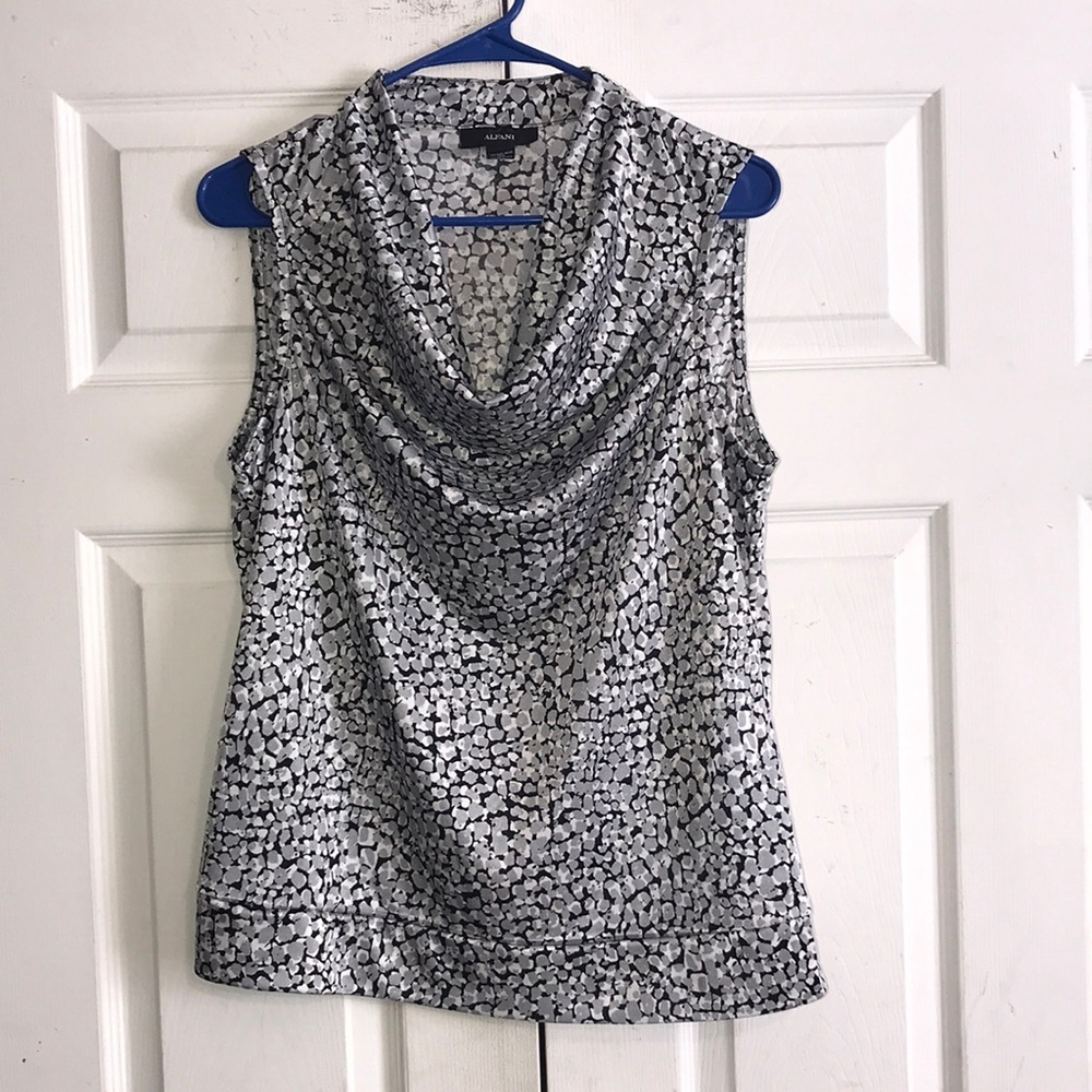 Women’s Alfani Top